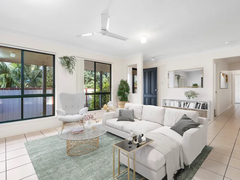 FAMILY HOME IN FRIENDLY NEIGHBOURHOOD