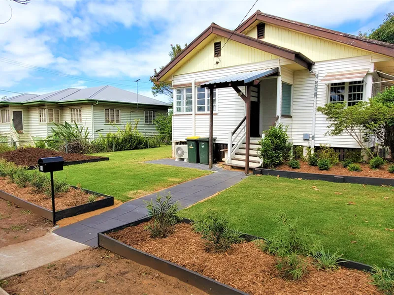 Recently Renovated House - Garden Maintenance Included