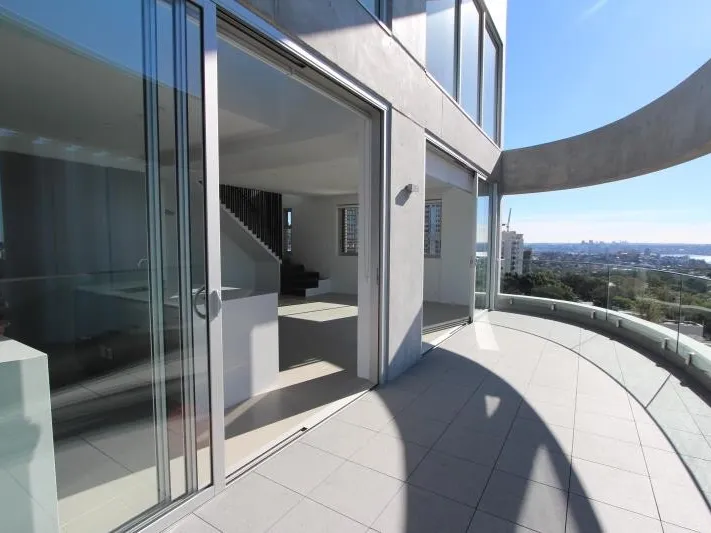 BRAND NEW LUXURY TWO BEDROOM PENTHOUSE WITH LARGE ENTERTAINING BALCONY