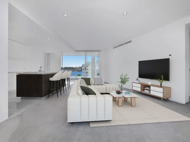 Exceptional Waterfront Residence