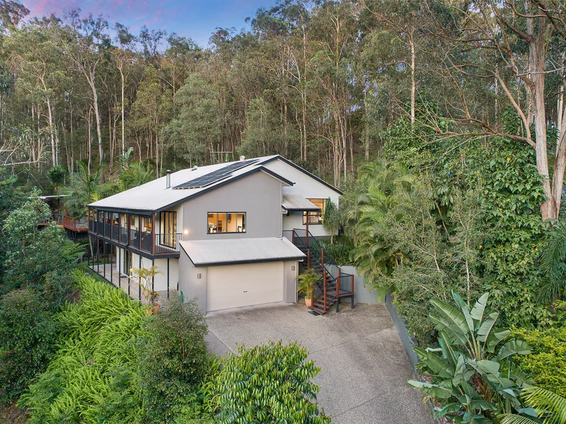 A DREAM BUSHLAND ESCAPE on 5063m2 with an AWARD-WINNING POOL