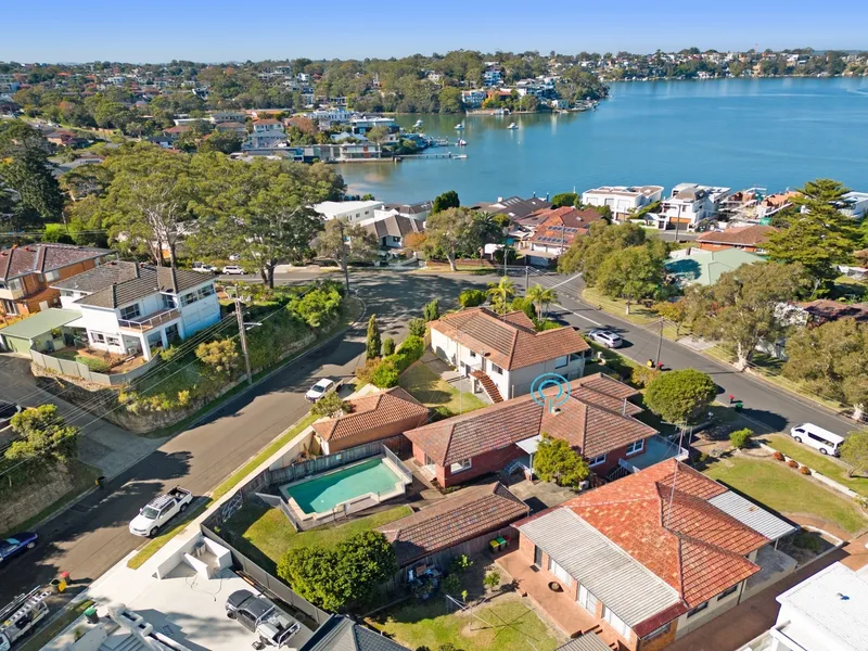 Exciting Opportunity with Water Views: Solid Residence on 735sqm Land