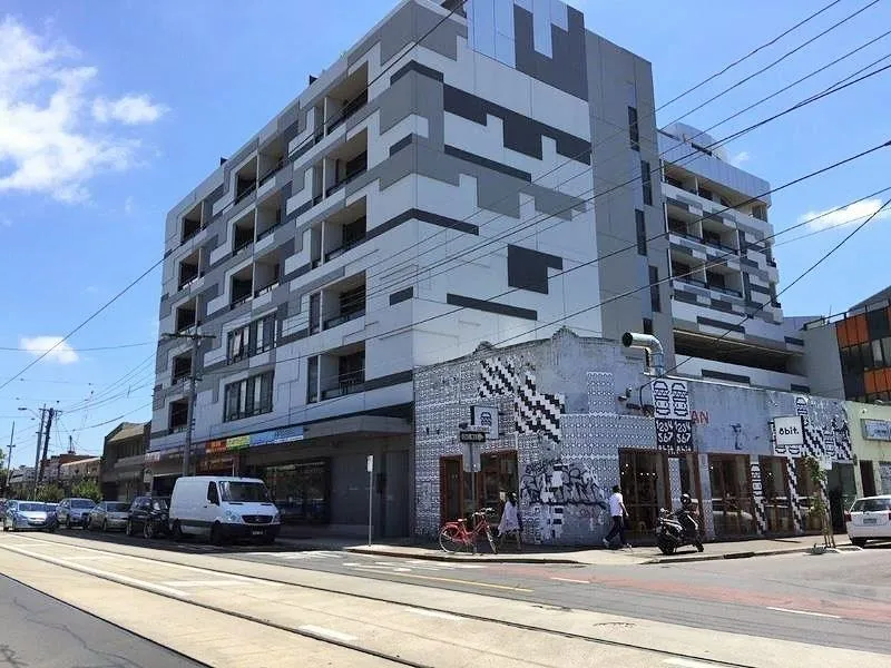 Fully Furnished Apartment in Central Location