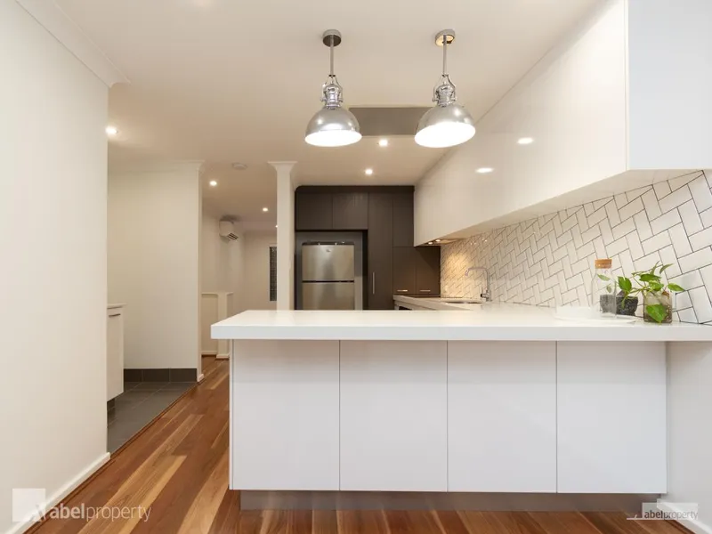 CLOSE TO THE COFFEE STRIPS!