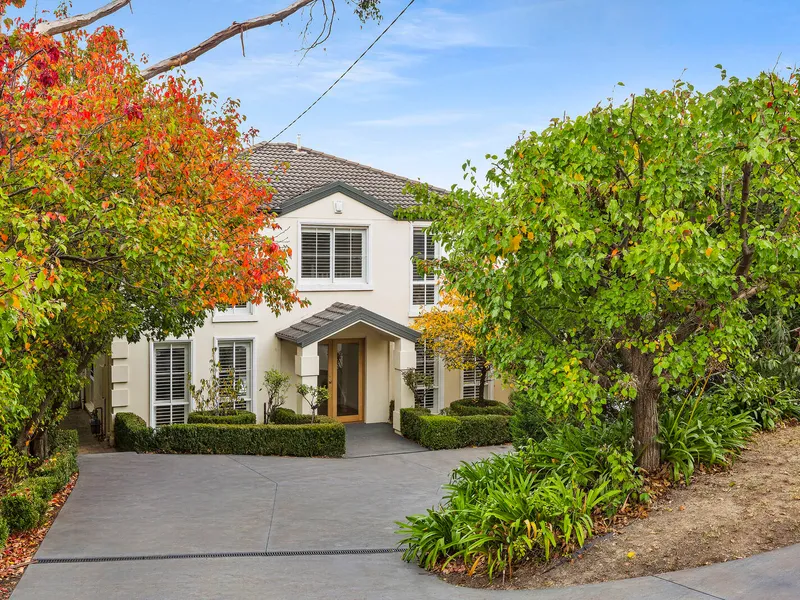 Coastal Charm Makes A Big Impression