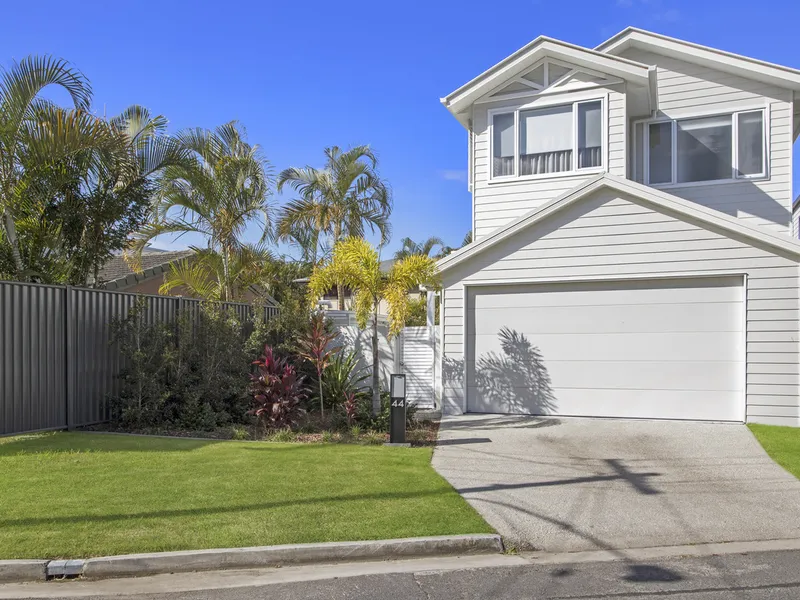 Luxury Hampton Style Coastal Home