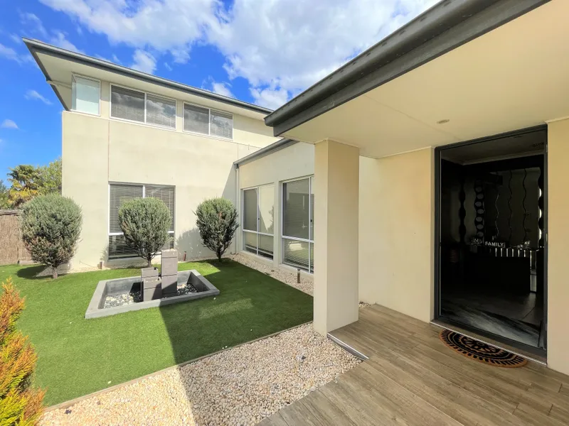 Modern & Exquisite Family Home!