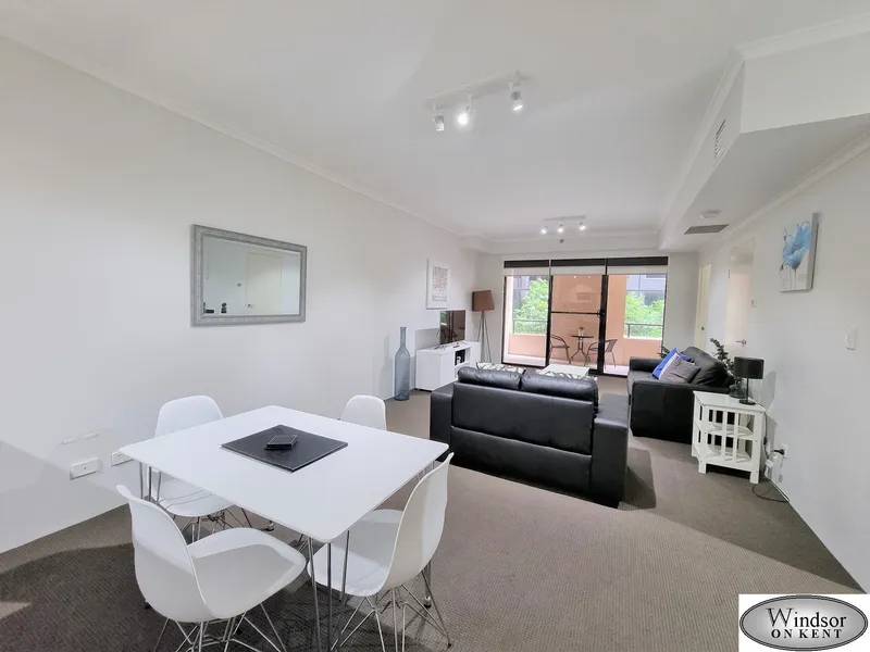 FULLY FURNISHED LARGE 1 BEDROOM APARTMENT IN CENTRE OF SYDNEY CBD