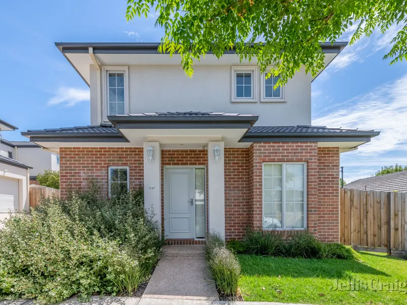 Spacious Modern Townhouse