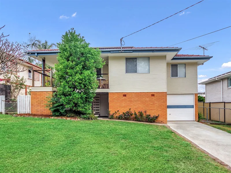 Stunning Family Home In Great Location!