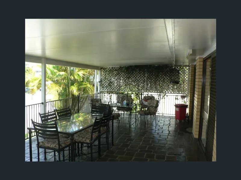 PRIVATE ROOM IN THE HEART OF ALGESTER