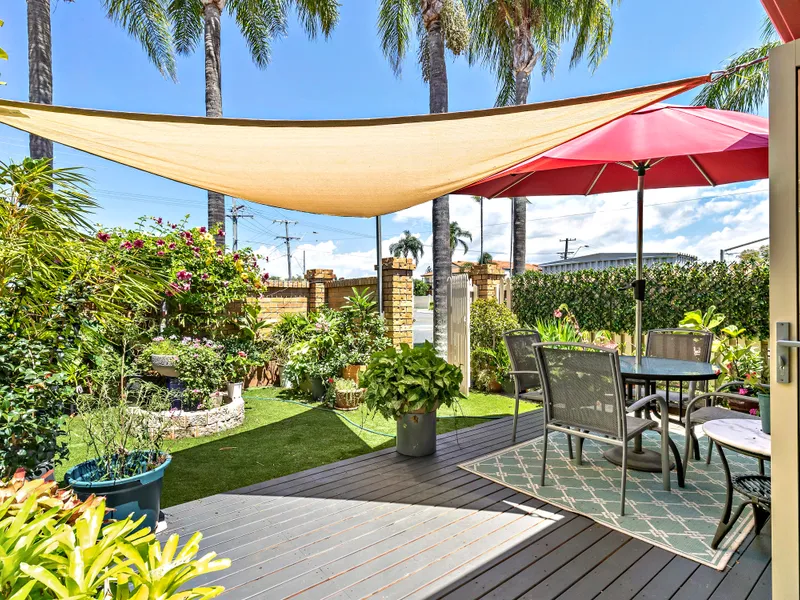 Walk to the Beach - Luxurious Lifestyle Living