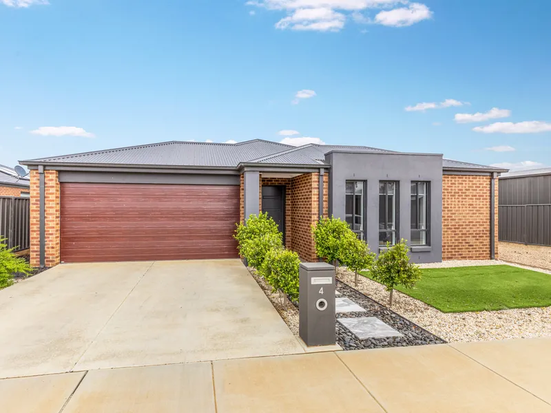 SPACIOUS FAMILY HOME IN MARONG