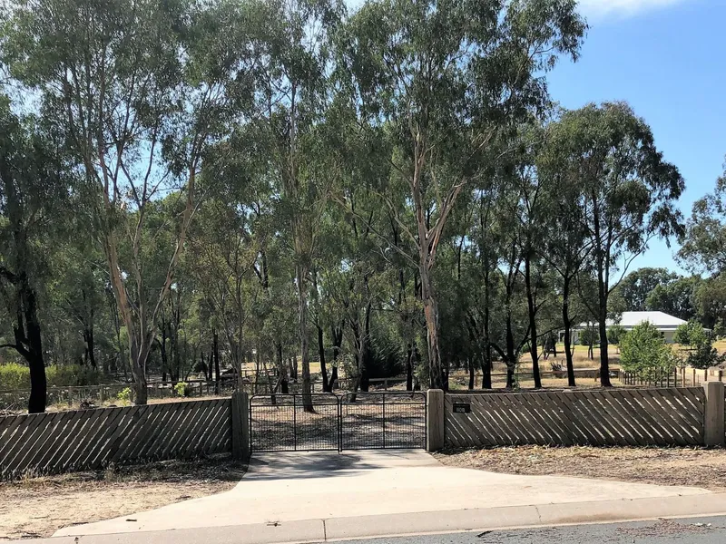 West Wodonga - Generous 2102sqm Allotment