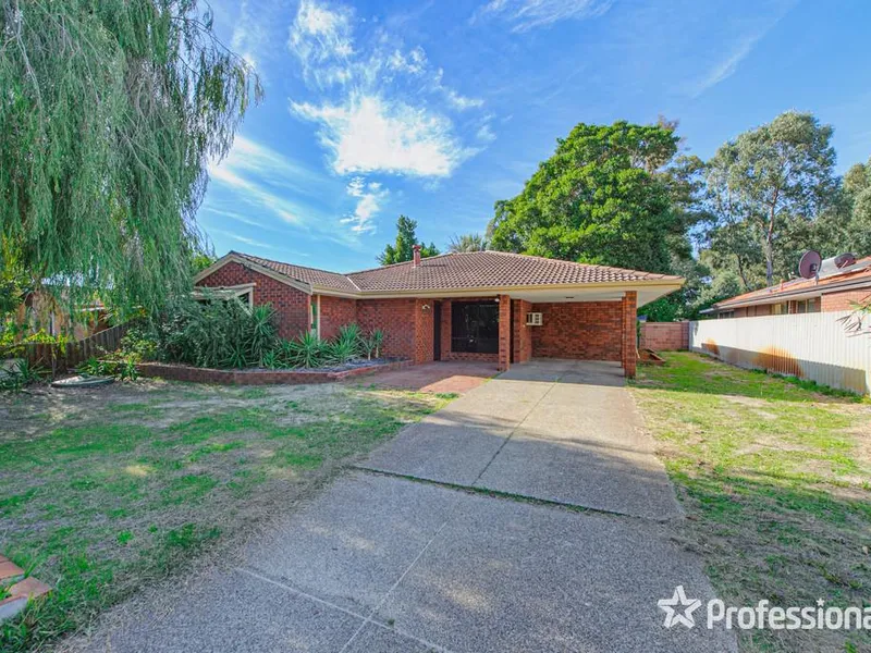 LOVABLE HOME IN LOVABLE LOCATION!