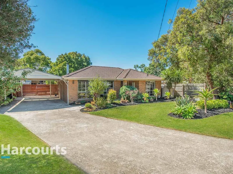 Family Lifestyle With Large Workshop!