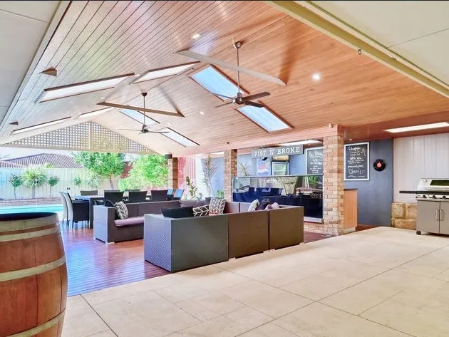 Only 280 days to Christmas..!!