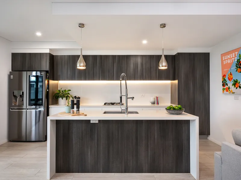 CONTEMPORARY TWO BEDROOM APARTMENT WITH HIGH END FINISHES & THREE BALCONIES!