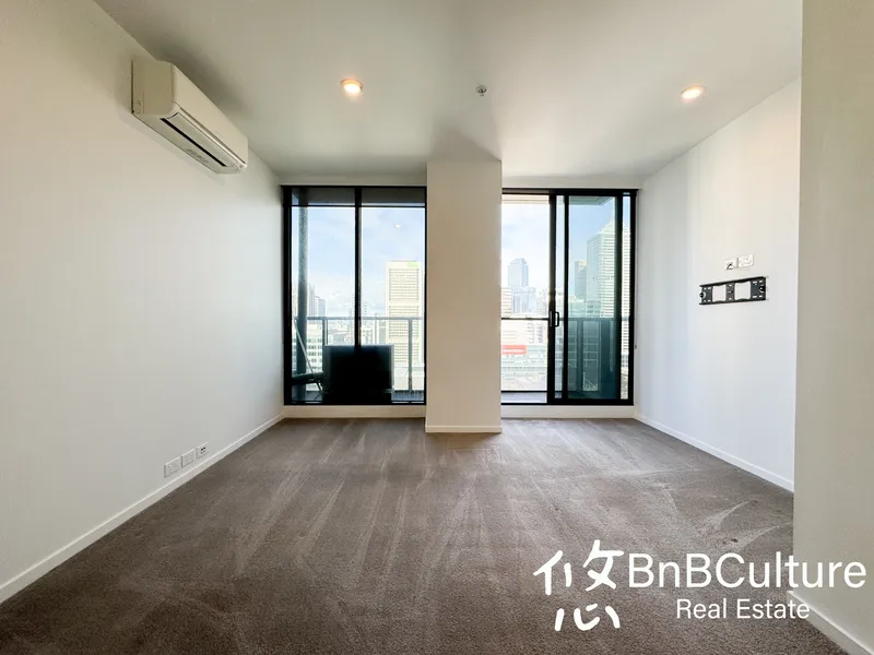 Prime Location Unfurnished Studio Apartment in Melbourne CBD