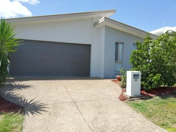 STYLISH MODERN 4 BEDROOM HOME IN PIMPAMA IS NOW AVAILABLE FOR RENT