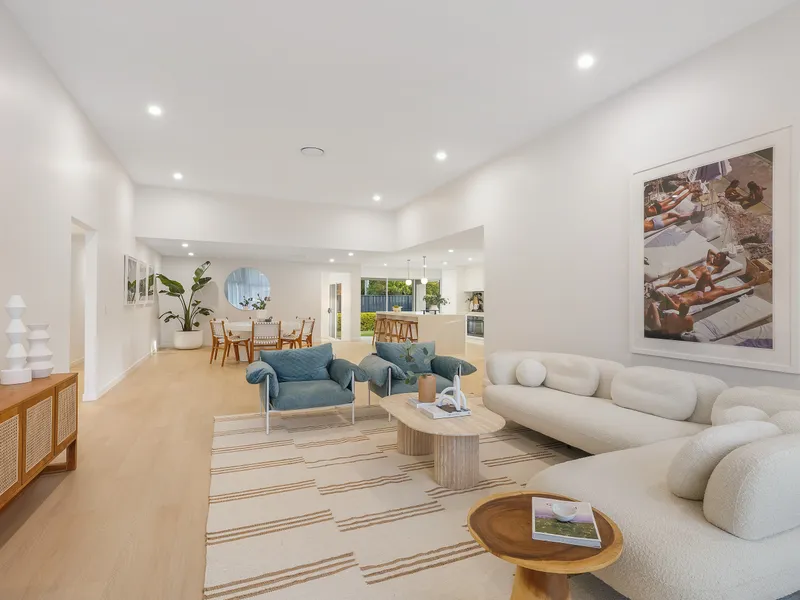 AUCTION - Online 15th December (if not sold prior)