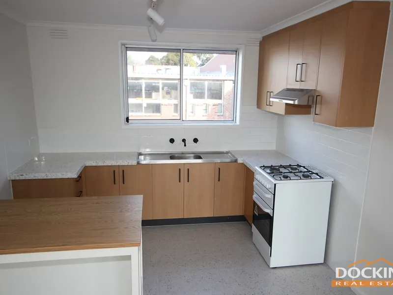 First floor, single level townhouse