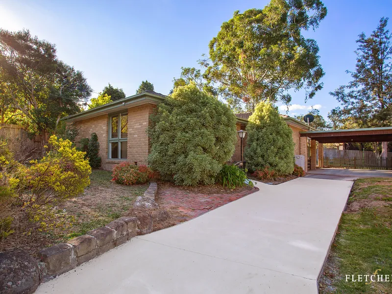 Spacious and Traditional Landscape with Scope for Improvement