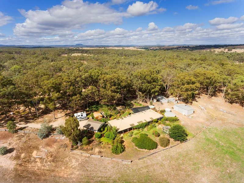 LIFESTYLE PROPERTY ON 18 ACRES WITH RURAL VIEWS