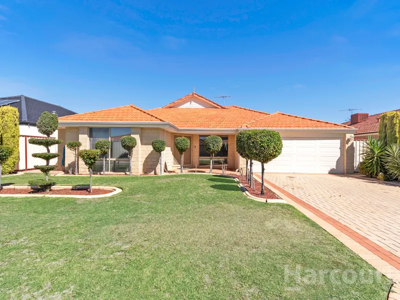 Gorgeous Family Haven Awaits You!