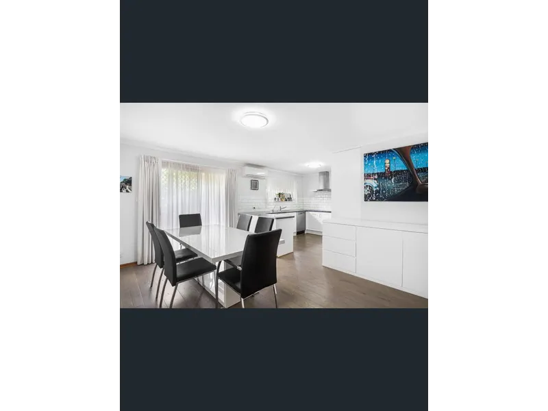 Family home walking distance to everything