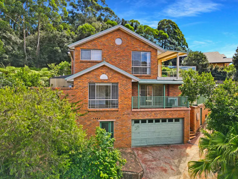 High Set spacious three bedroom house