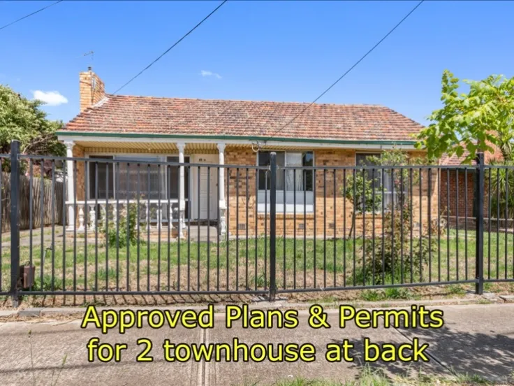 Approved Plans And Permits To Build 2 Behind Existing House