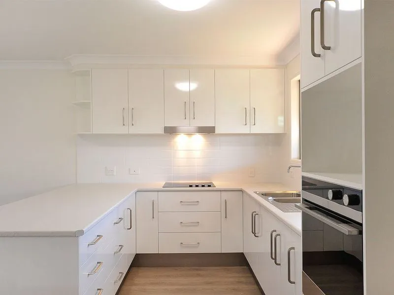 Fully refurbished 2 bedroom villa in a quiet location