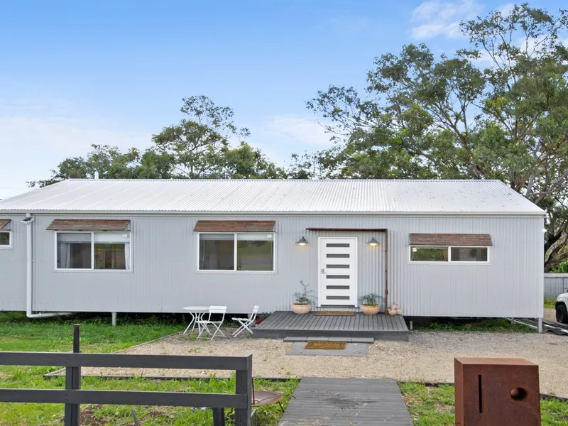 STYLISH NEW 3 BEDROOM HOME