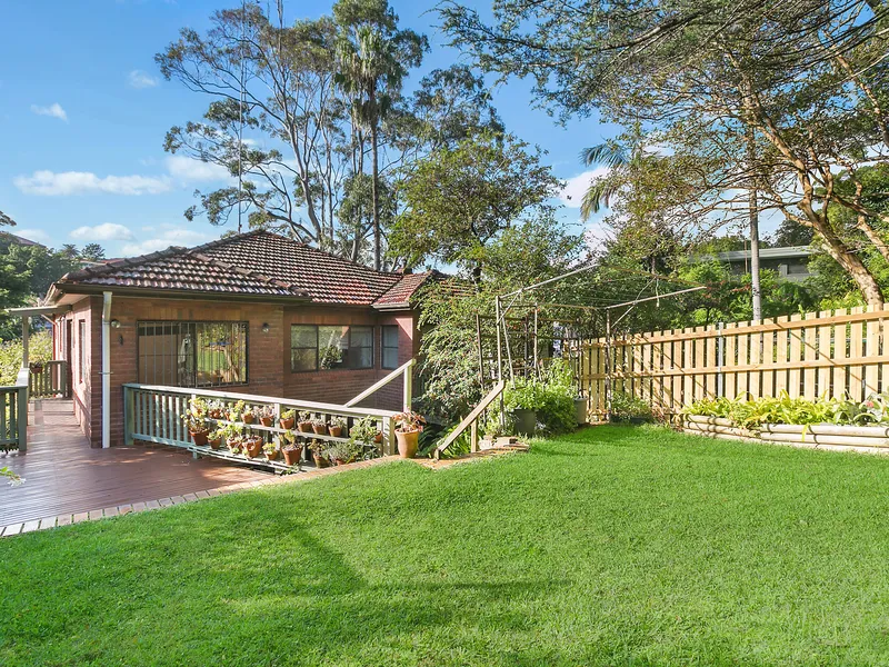 Spacious and leafy semi attached home in a quiet street