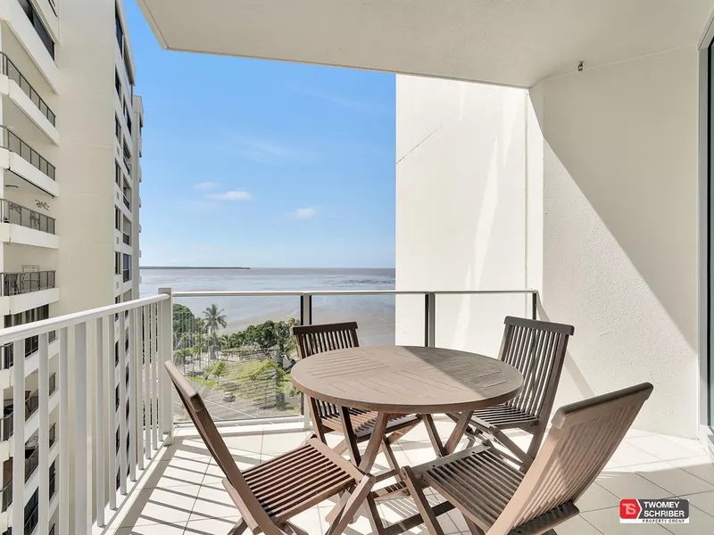 TRILOGY ON THE ESPLANADE