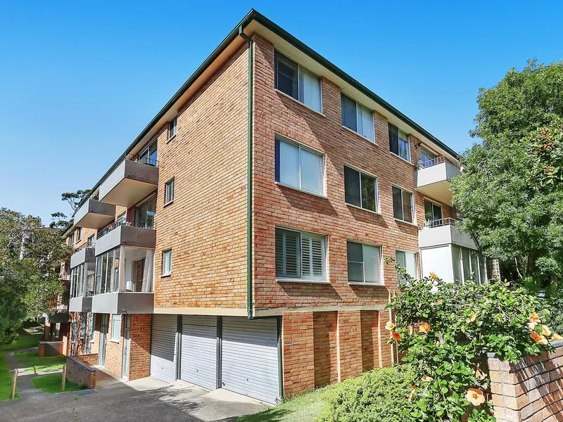 Sun-drenched Two Bedroom Apartment