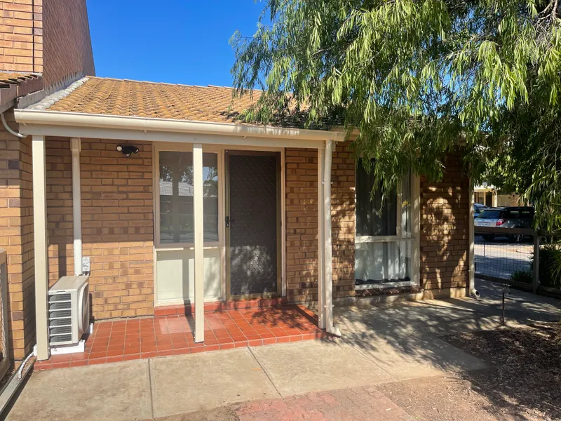 2 Bedroom unit for rent! First open inspection Friday 28/4 @ 9.00-9.15am
