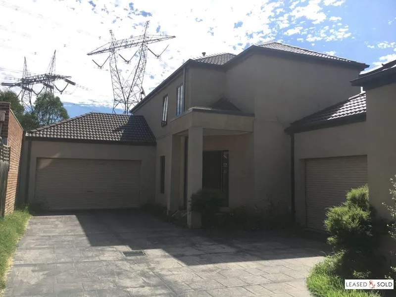 CONTEMPORARY LIVING AT ITS FINEST!