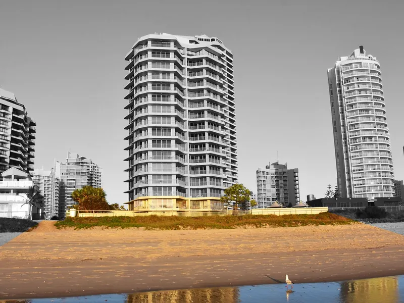 A Rare Diamond - Entire Floor Level 2 Beachfront at Main Beach