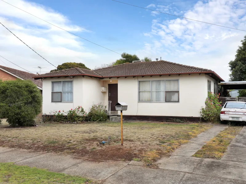 Golden Opportunity On A Prime Location