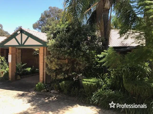 3 bed unit, handy location.