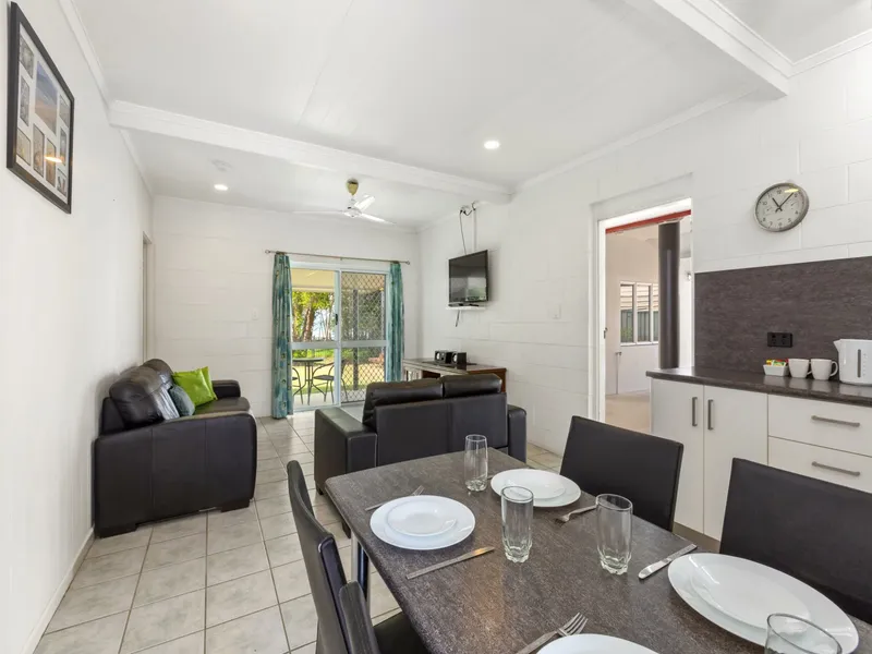 TWO BEDROOM UNIT IN KURRIMINE BEACH