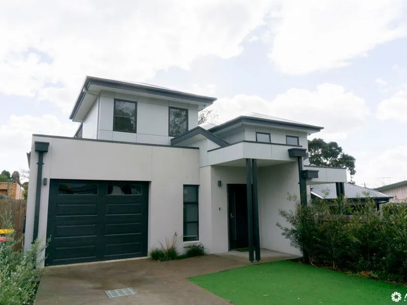 Furnished Rooming House - All bills Included! 