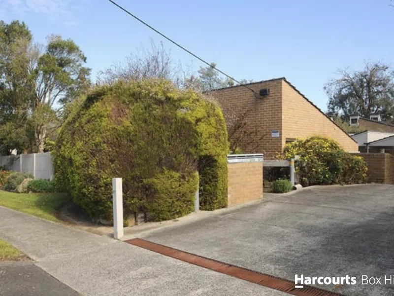 Quaint Two Bedroom Unit in Box Hill