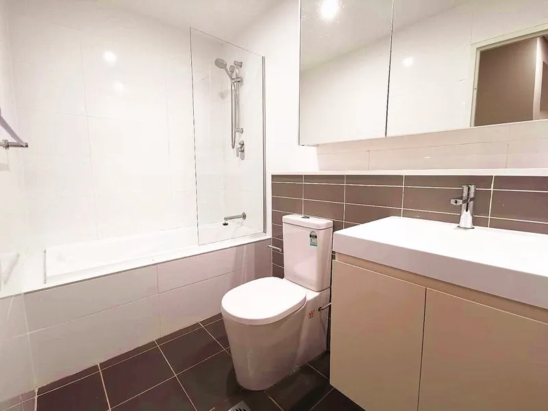 One-bedroom Apartment in Northgate, View Now!!!