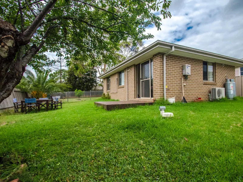 LOVELY & MODERN 2 BEDROOM GRANNY FLAT WITH AIR CONDITIONING!