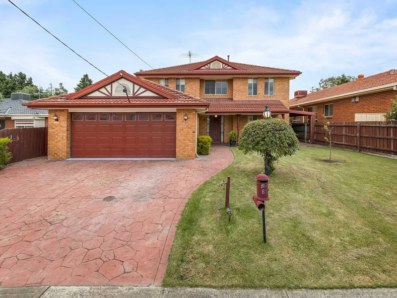 Large 2story family home near transport schools shops