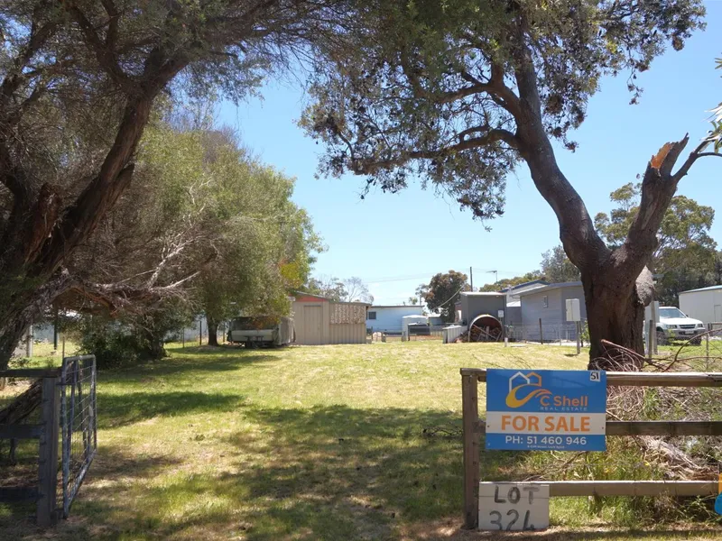 HOLIDAY NOW, BUILD LATER