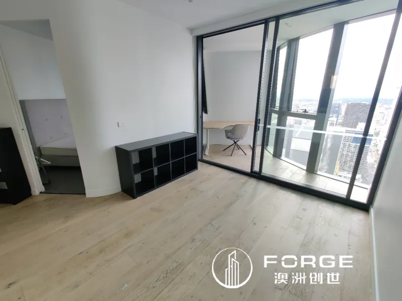 High Level Aurora 1-Bedroom 1 Bathroom